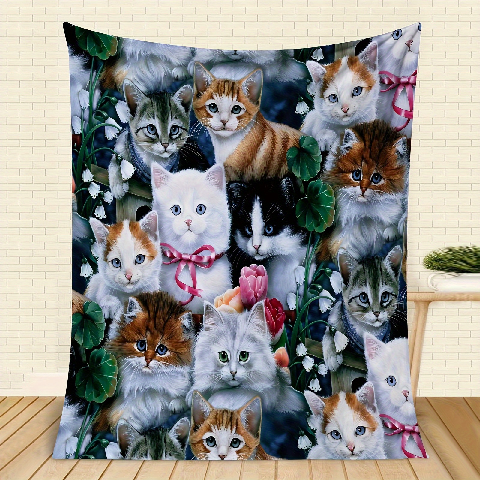 

1pc Flannel Fleece Throw Blanket With Cute Cats Digital Print Design, Reversible Cozy Soft Knitted All-season Multipurpose Throw For Sofa, Bed, Animal Theme Gift For Cat Lovers - Polyester 100%