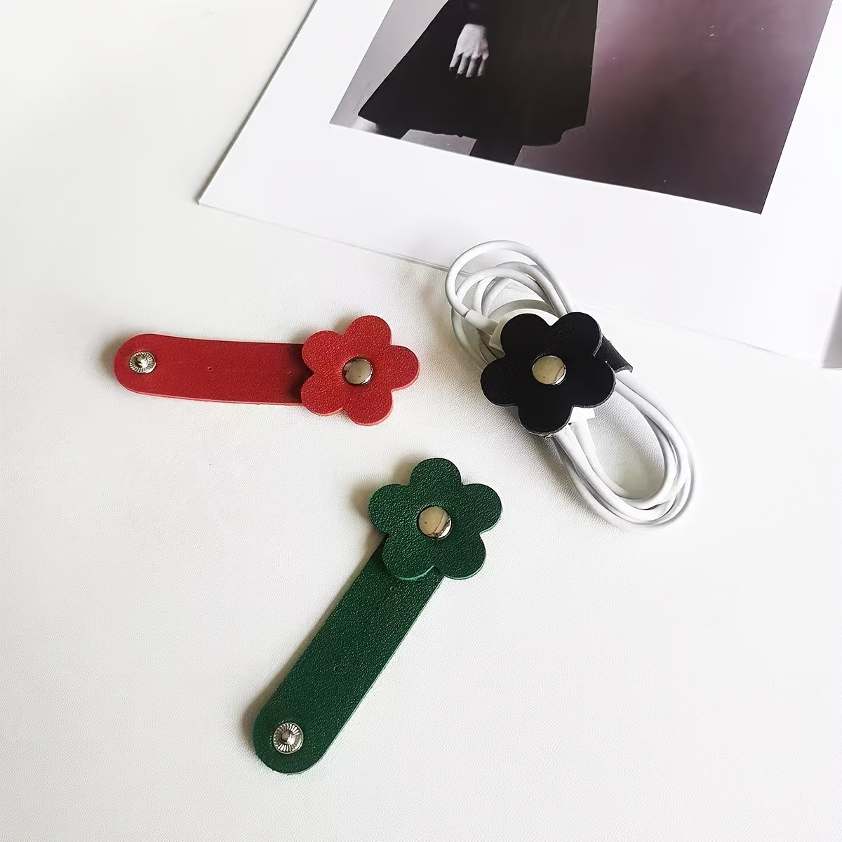 2pcs Flower Shaped Data Cable Storage Guide, Reusable
