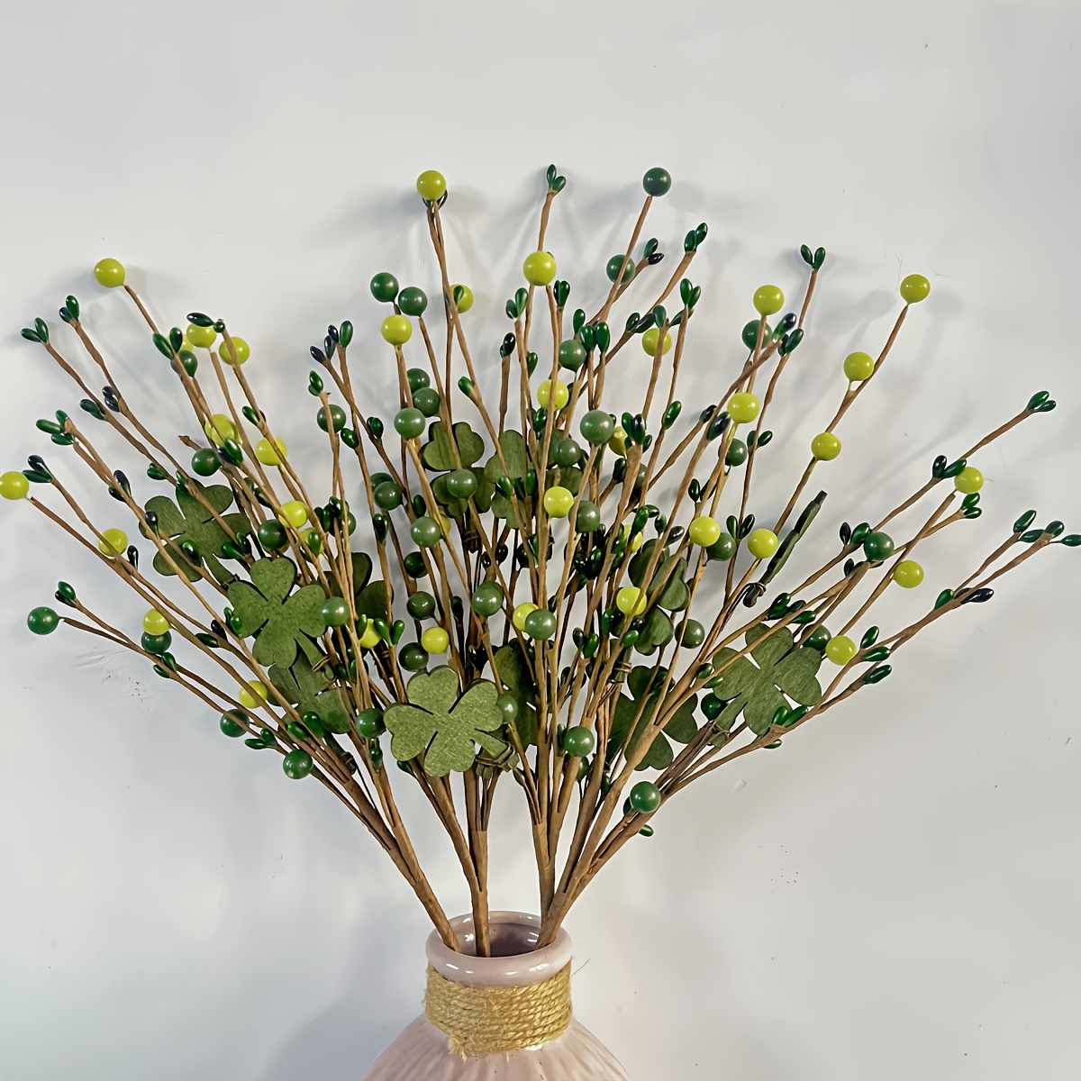 

4-pack 's Day Artificial Clover Stems, Green Plastic Clover Berries , Handcrafted Fake Flowers, Diy Tabletop Decor, Vase Filler, Party & Home Decoration, , No Electricity Needed