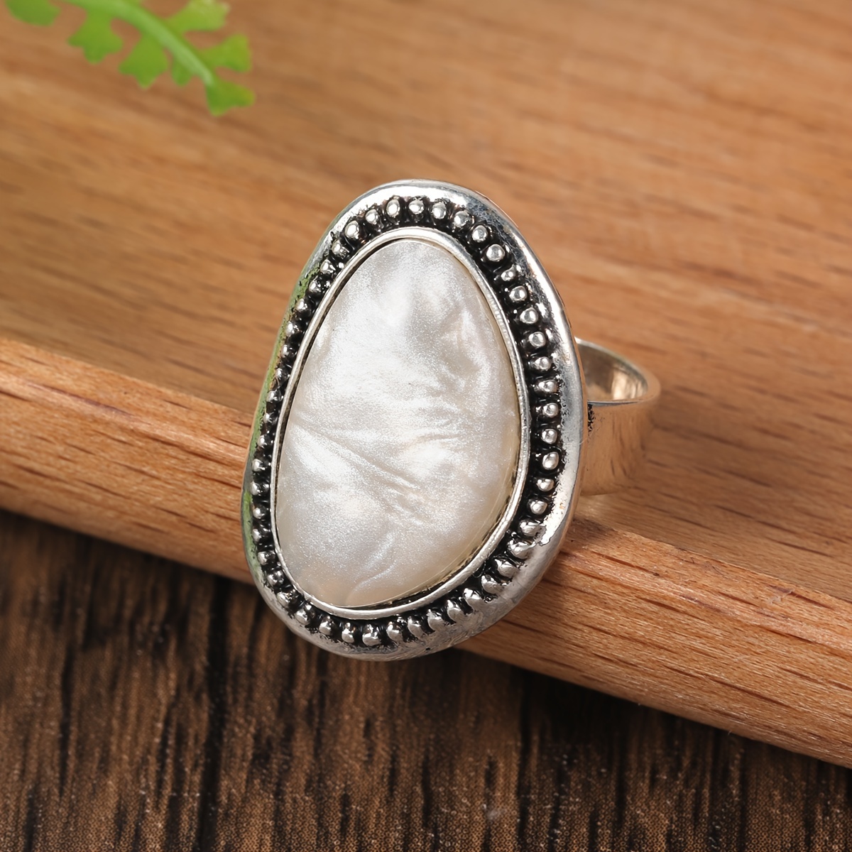 

Boho-chic Stainless Steel Ring With Resin Inlay - Vintage Silvery Oval Design, Perfect For Casual Attire & Gifting