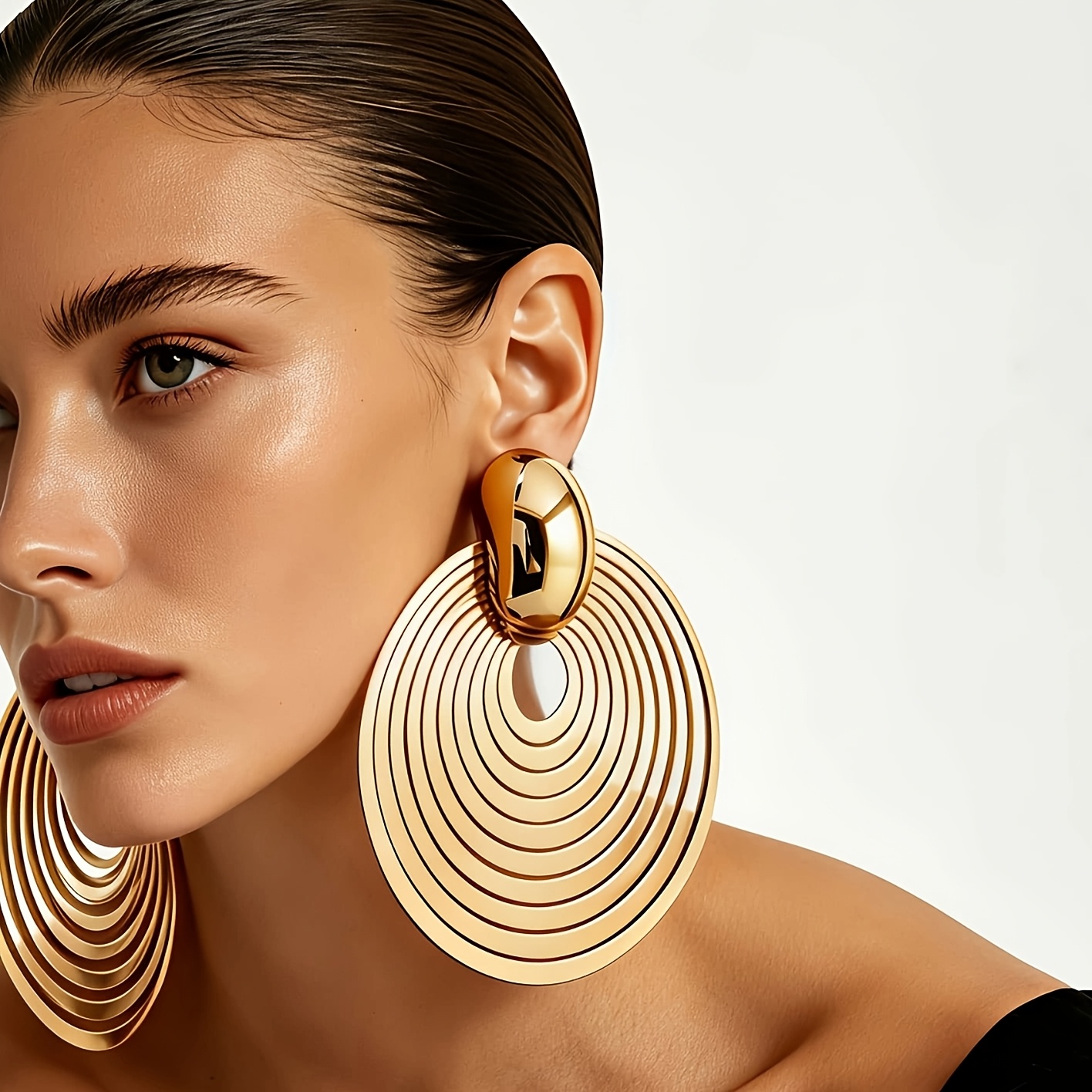 Women's Oversized Circular Multi-Layer Concentric Circle Design Earrings