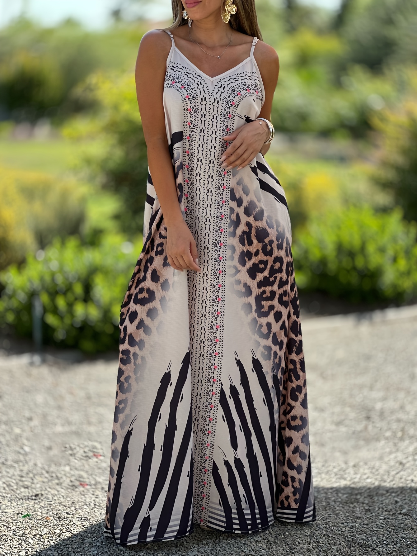 sleeveless v neck a line dress Sequined Tulle V-Neck A-Line Sleeveless Evening Dress with High-Waist main image 0