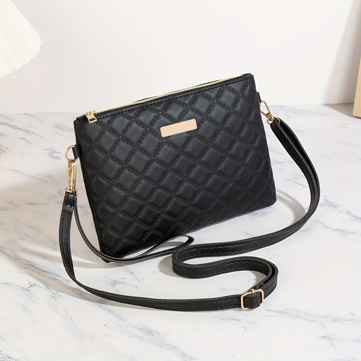 Image of Fashionable Embossed Crossbody Bag With Adjustable And Detachable Strap, Sequin Embellishments, Suitable For Holding Phones , Shoulder Bag - An Envelope Crossbody Bag From Guangzhou' Luxury