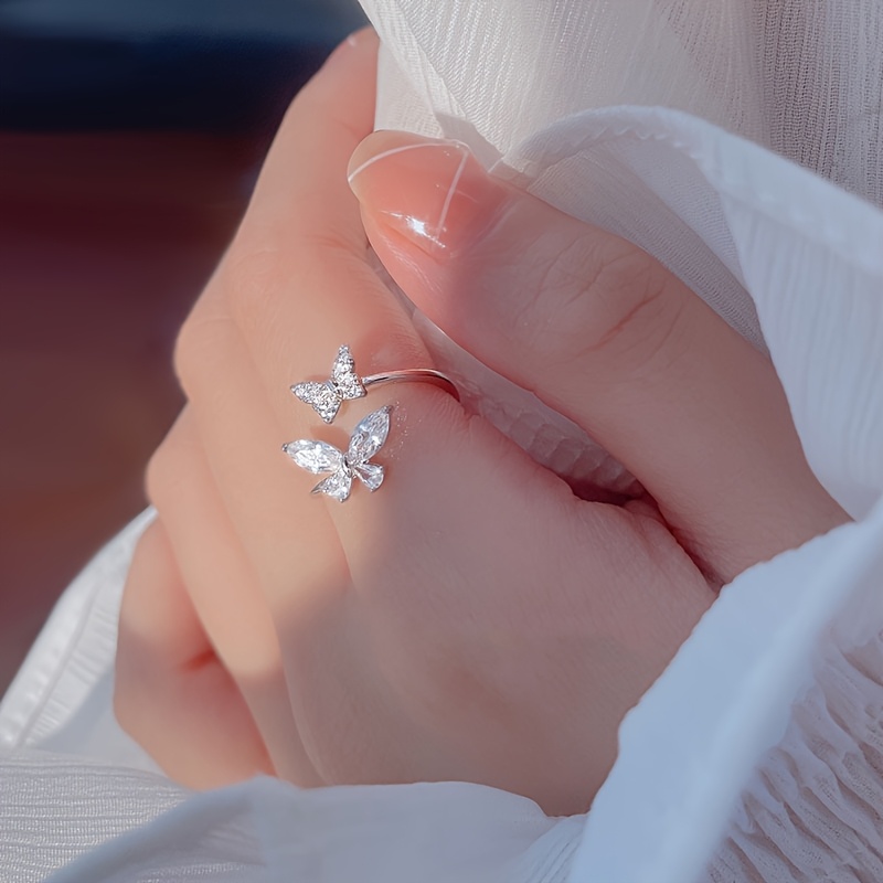 

A Butterfly Ring Feminine Temperament Is Gentle And Versatile, And The High-end Opening Index Finger Ring Is Suitable For Wedding Banquets, Dances, Music Festivals, And Festivals