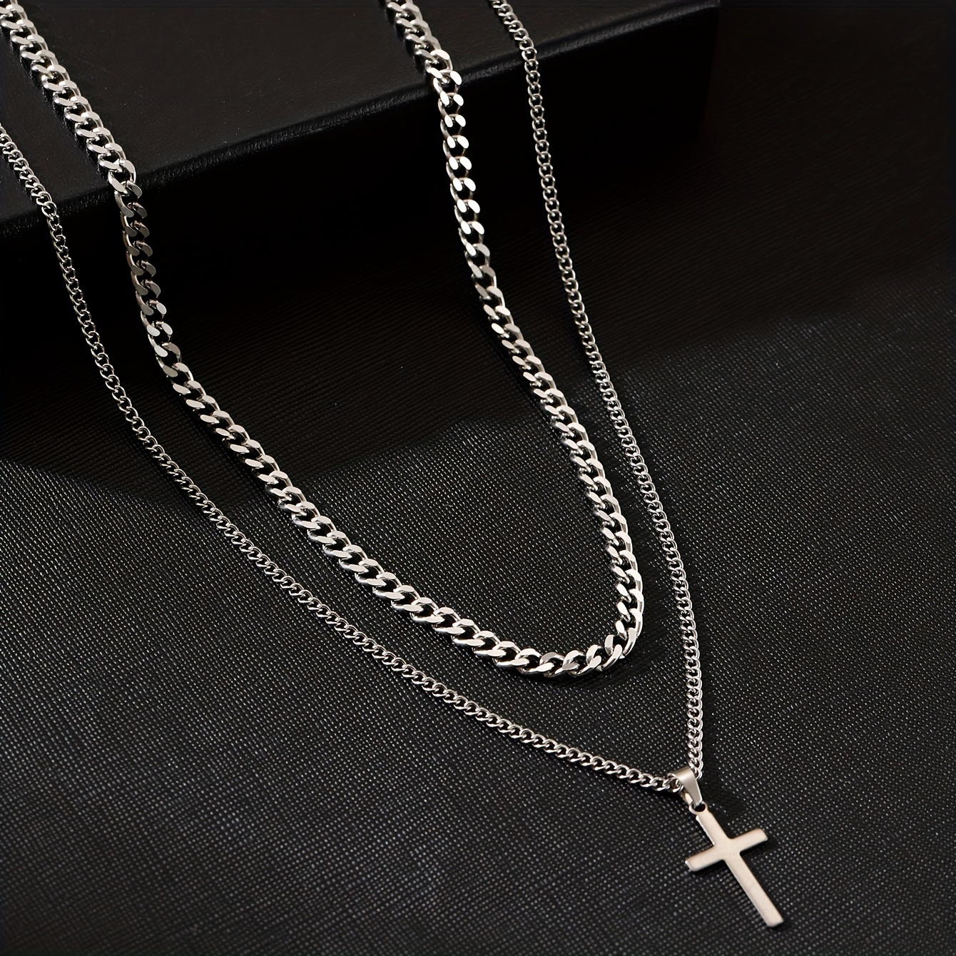 2pcs/set collier pendentif croix avec chaîne épaisse de collier  chaîne latérale, ensemble pièces pour homme à