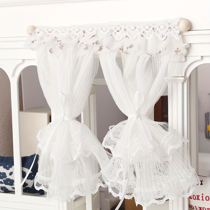 

[home ] Miniature White Dollhouse Curtains Set - 1:12 Scale Diy Toy Accessory, Double-layer Polyester With Floral Lace Detailing And Wooden Rod