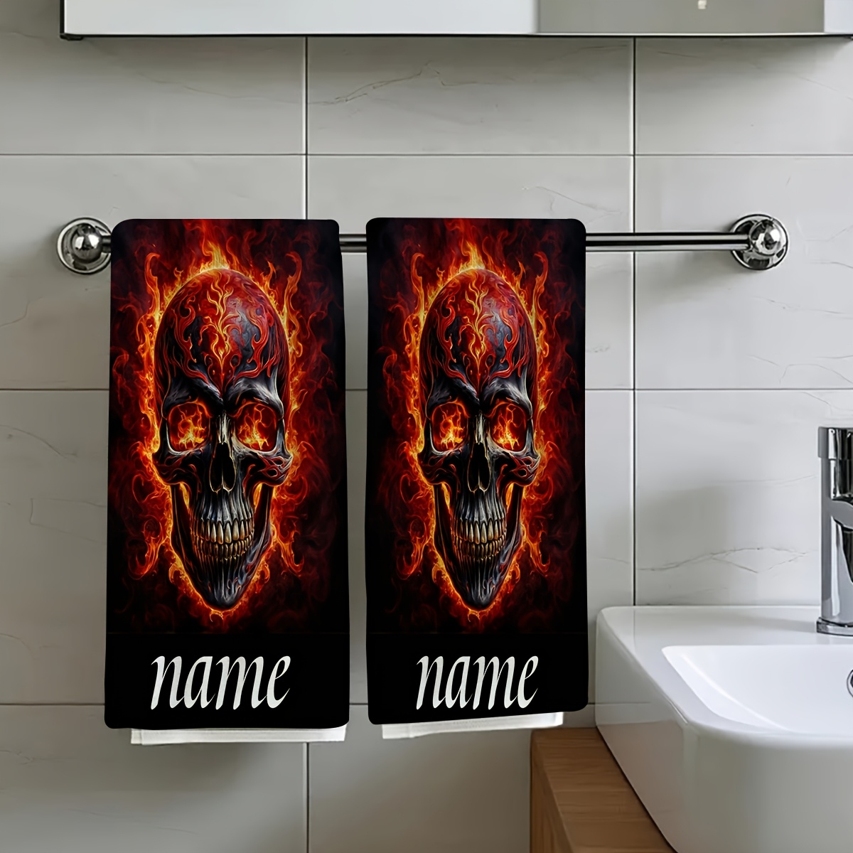 E-shop 2er-Set, "In Flammen gehüllt", Reisehandtuch mit dunklem Hintergrund, anpassbares Text-Handtuch, Namenspersonalisierung, Cartoon-Anime-Handtuch,
