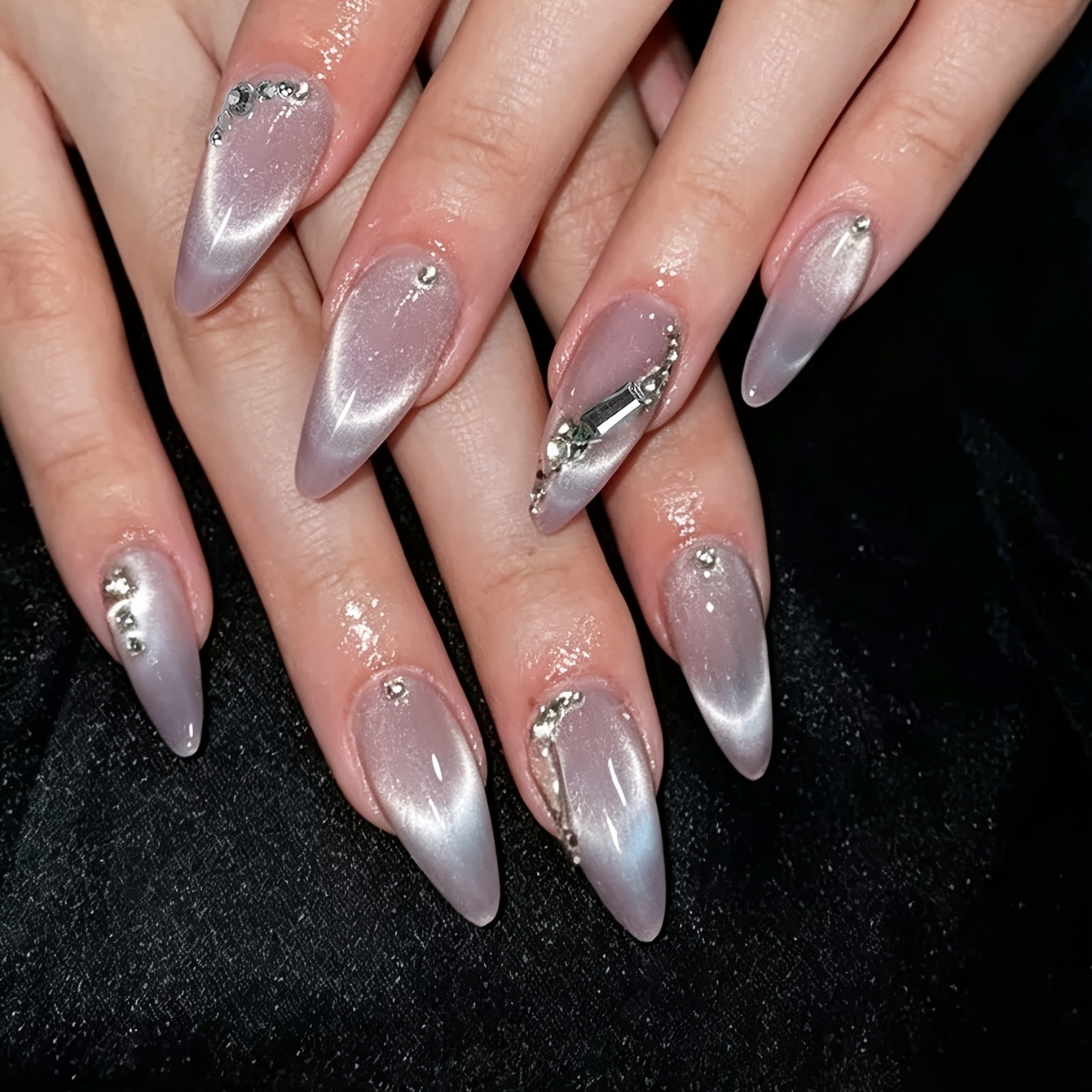 TEMU 24pcs Medium Almond-shaped Shiny Silvery Cat-eye Almond Press-on Nails, Ombre Nude Pink Rhinestone-embellished False Nails, Long Stiletto Fake