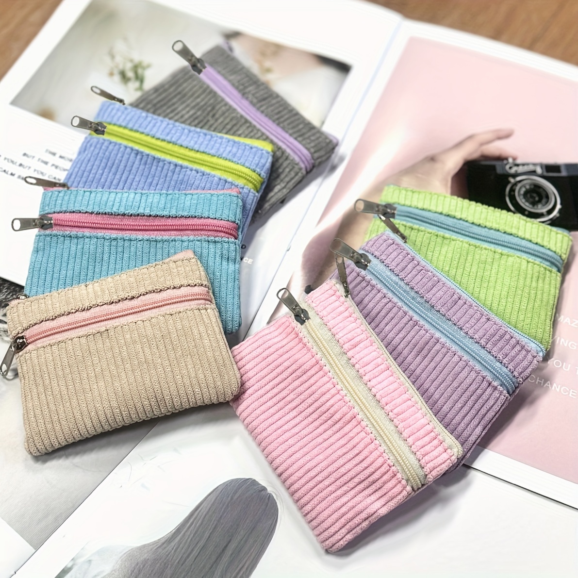 

Porte-Monnaie Élégant en Velours Multicolore avec Porte-Clés et Étui à Cartes Portable, de Fermeture Éclair en Métal - Lavage à ou , Mini Sac à Main