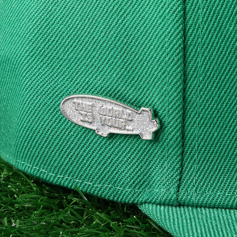 TEMU 1 Broche de Pez Plateado de Dibujos Animados, Pin para Gorra Deportiva, Clip de Aleación de , Accesorio Divertido, Insignias Adecuadas para