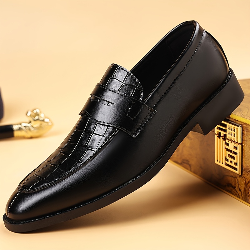 Oxford Schoenen Heren Formele Schoenen Nieuwe Heren Elegante Schoenen Heren Puntige Zakelijke Casual Schoenen Britse Heren Cadeau Koreaanse Stijl Casual Comfortabele Heren Schoenen Grote Maat Western Retro Kapper Trendy Schoenen Kantoor Werk Bruiloft Schoenen Heren Sociale Sh