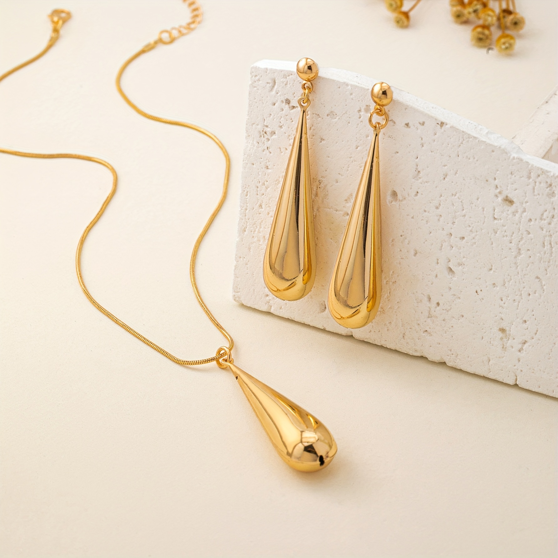 3pc Easy Metallic Style Long Teardrop Pendant Jewelry Set