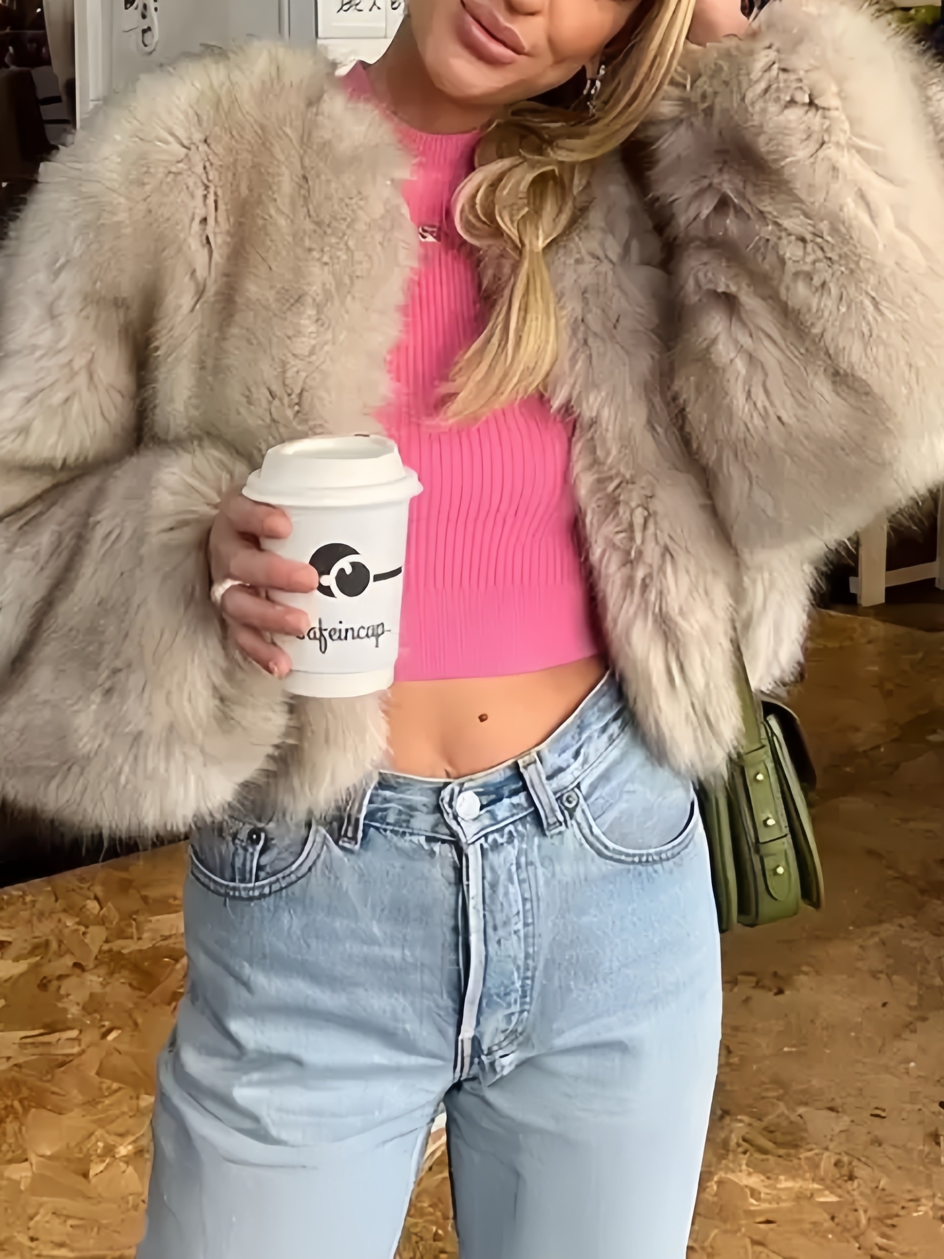 Women's High-Waisted Faux Fur Coat Winter Short Jacket with Luxe Fur  Collar, Solid Color Elegant Outerwear for Casual Formal Outfits, Hand  Washabl