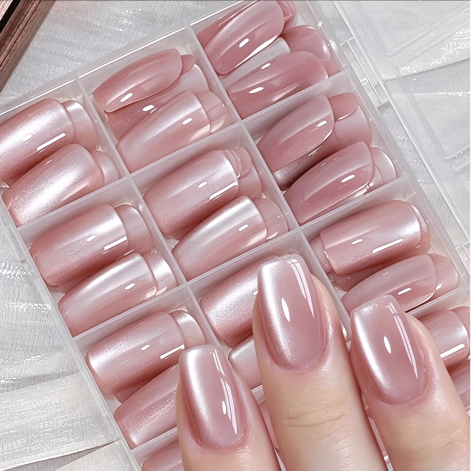 TEMU Lot de 96 faux ongles carrés courts effet œil de chat à , adaptés à un port , faux ongles roses nude naturels avec boîte de rangement d'outils,