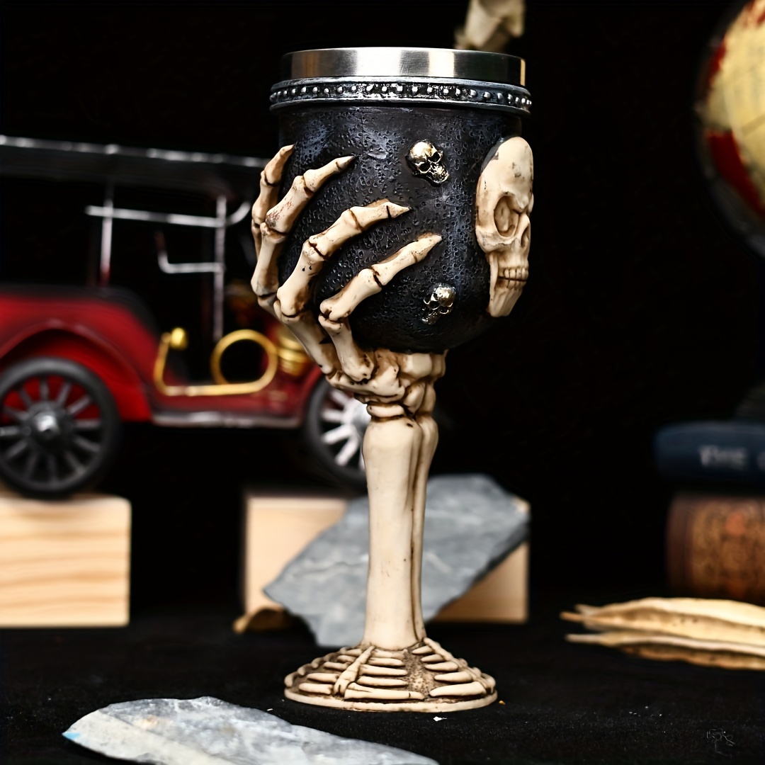 2024 new halloween gift skull wine glass red wine glass skull ghost hand goblet stainless steel inner cocktail glass gothic wine glass christmas gift dark style home decoration wine glass details 3