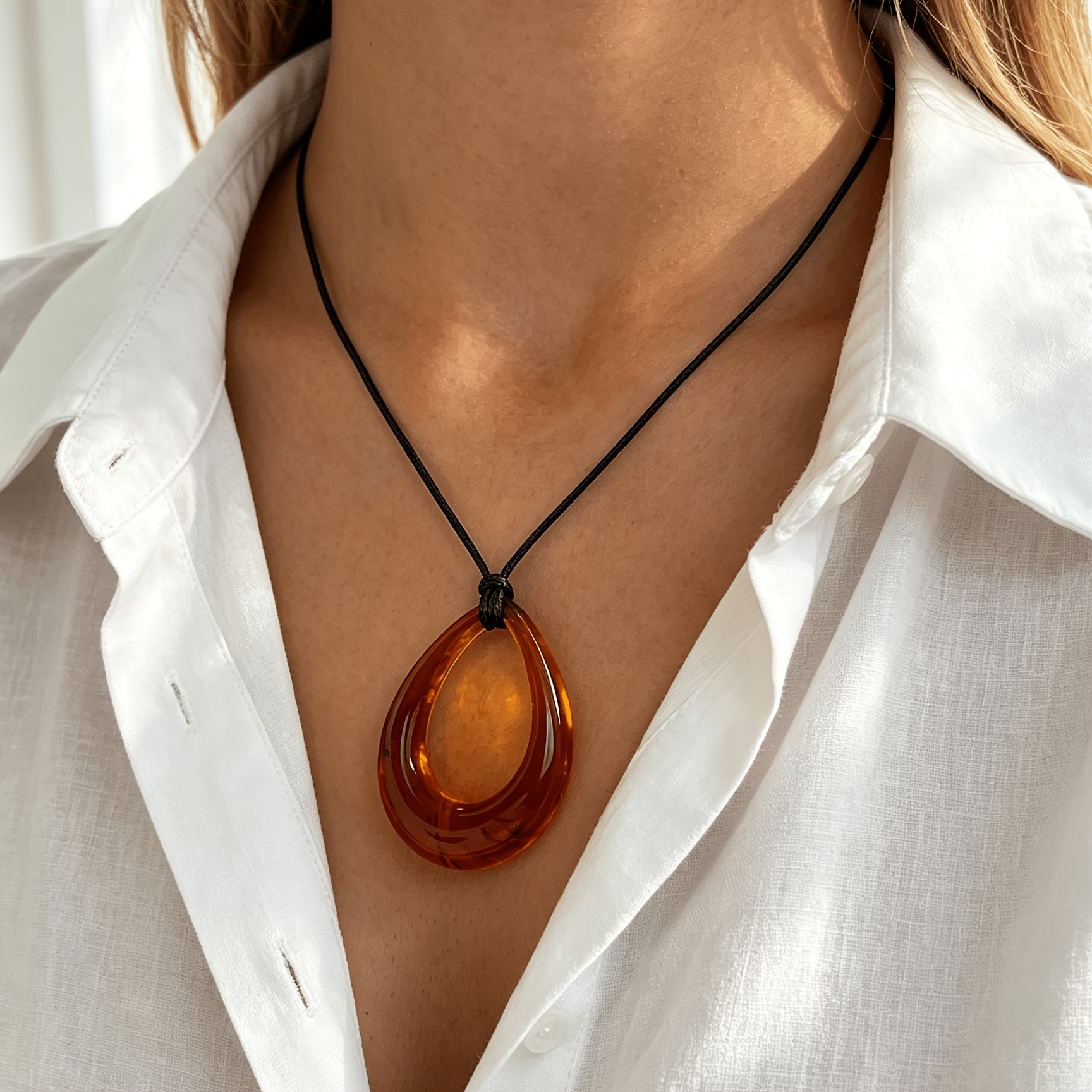 Women's Vintage Faux Amber Teardrop Ring Pendant Necklace