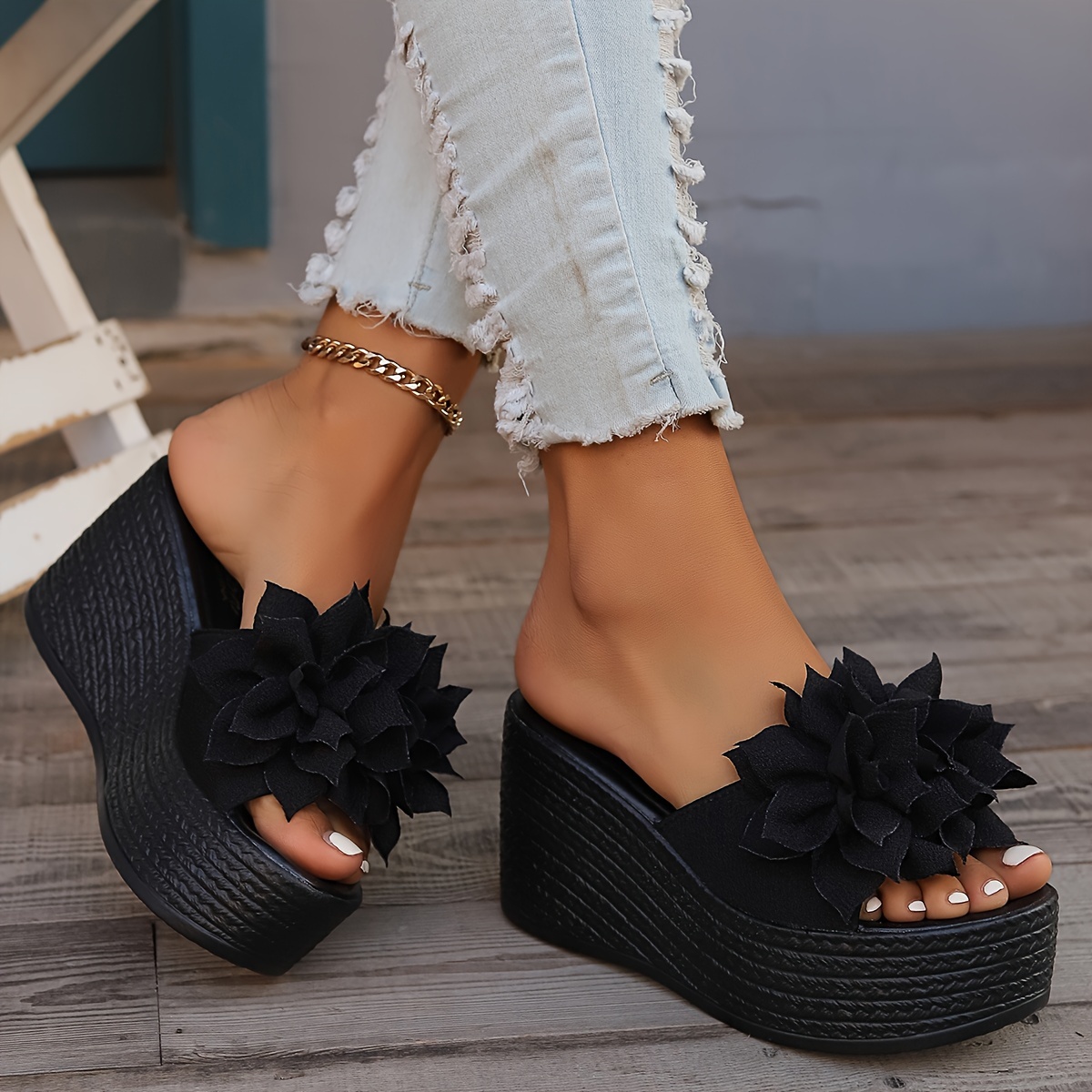 

Women's Flowers Decor Wedge Sandals, Stylish Peep Toe Platform High Heels, Fashionable Summer Outdoor Slide Sandals
