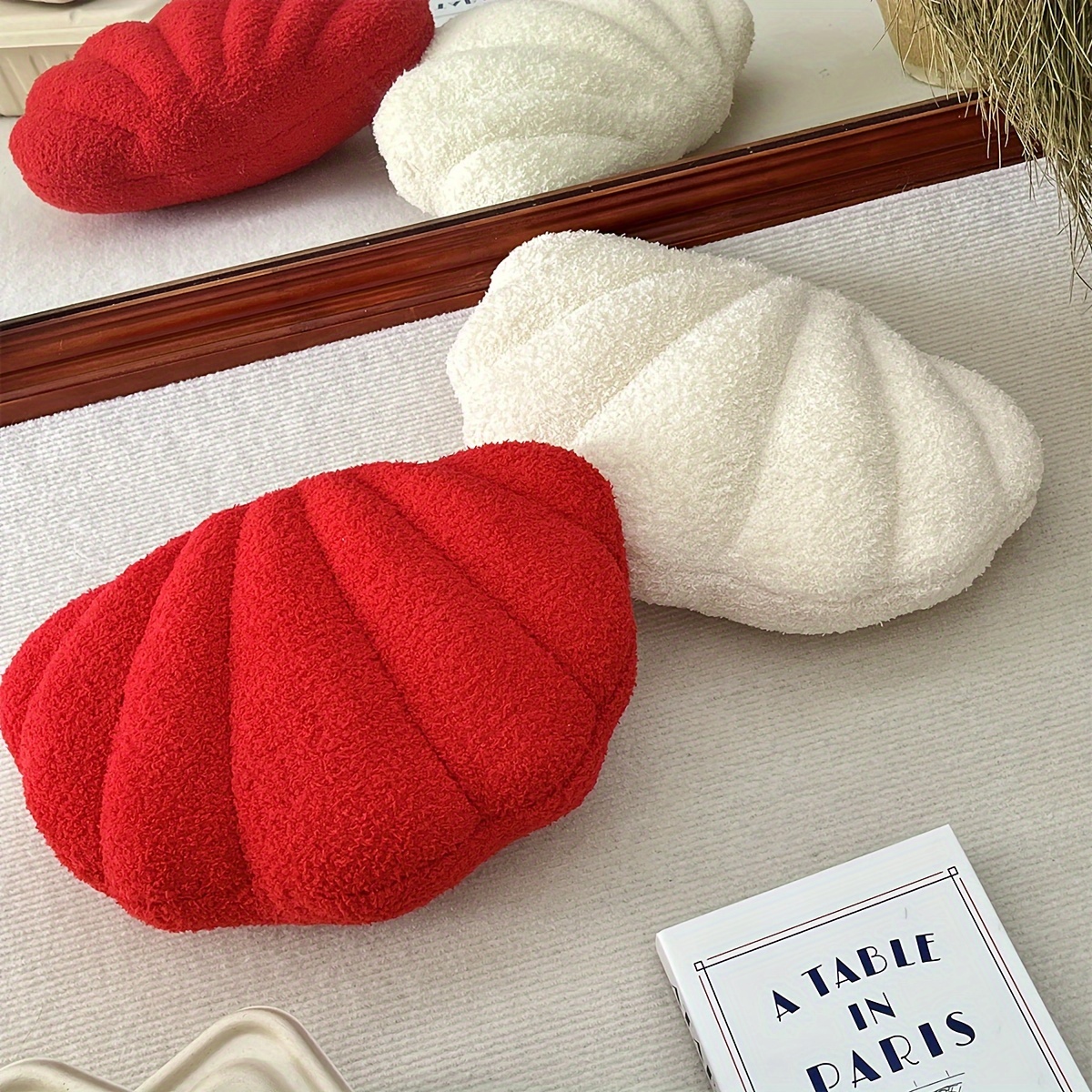 ☆韓国の人気☆【TheOpen Product】☆SHELL PILLOW HANDL.E☆ Seashell Pillow - Aesthetic Decor | Tapestry Girls