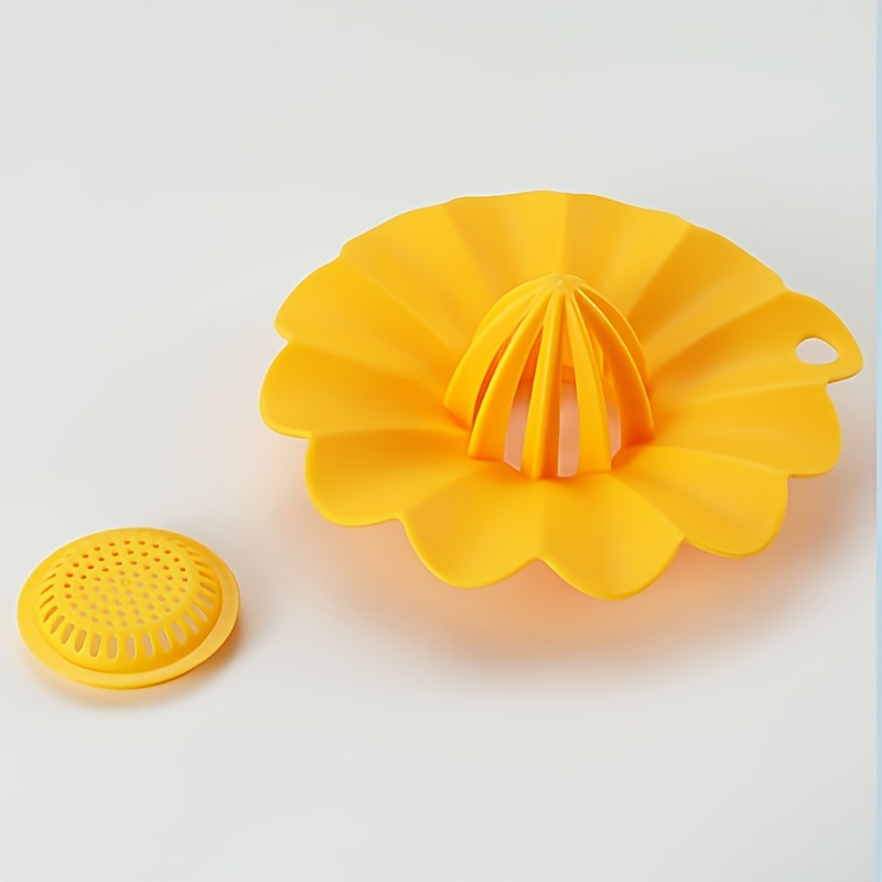 Image of 1pc Manual Juicer, Flower-shaped Design, Suitable For Squeezing Lemon Juice, Orange Juice, Watermelon Juice, Etc., Easy To Clean, Reusable, Summer Kitchen Essential Gadget