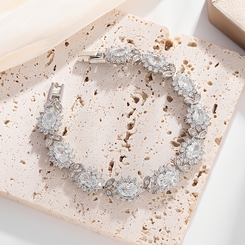 Women's Elegant Sunflower Cubic Zirconia Chain Bracelet