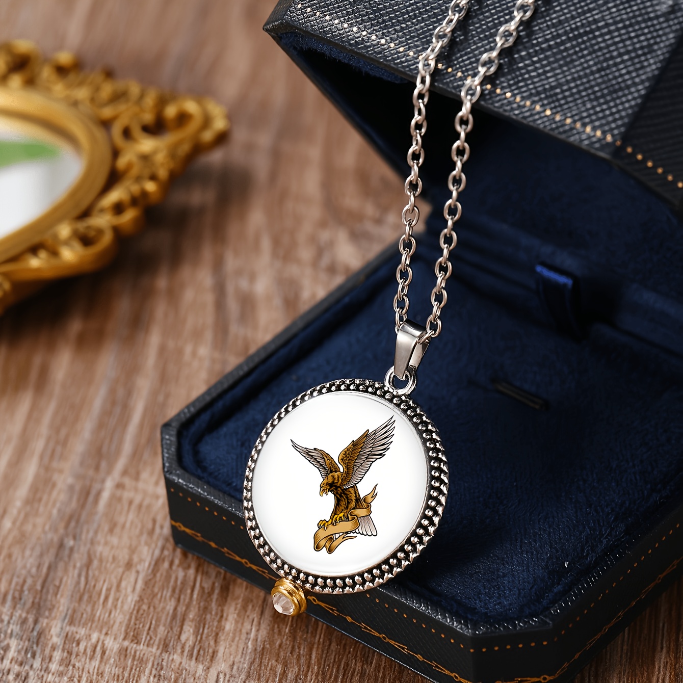 3pc Eagle Soaring Round Glass Base Classic Jewellery Set