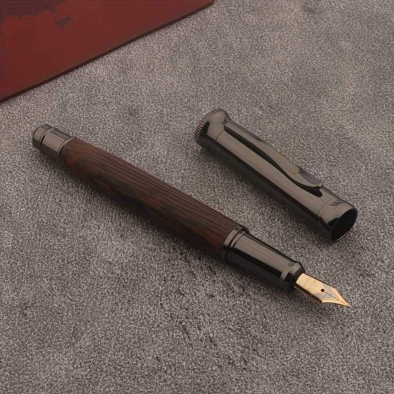 

1 stylo-plume en bois avec motif à rayures de tigre - Encre rechargeable, pointe moyenne, capuchon à clic - Instrument d'écriture élégant pour le bureau et l'étude, papeterie cadeau