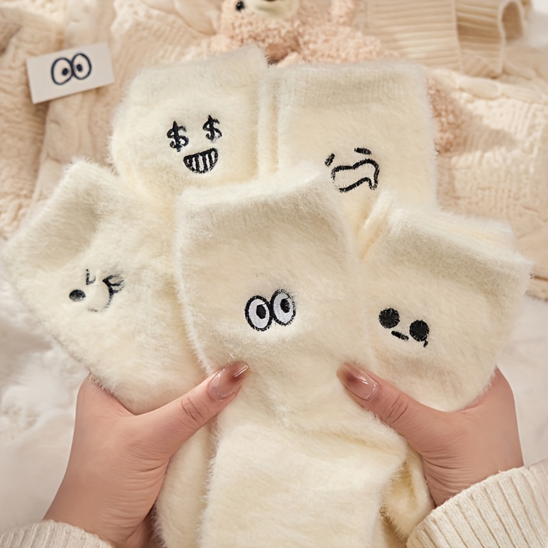 5 Pairs Random Women's Cute Cartoon Plush Mid-calf Socks, Winter Warm Comfortable Fluffy Socks, Creative Plush Socks