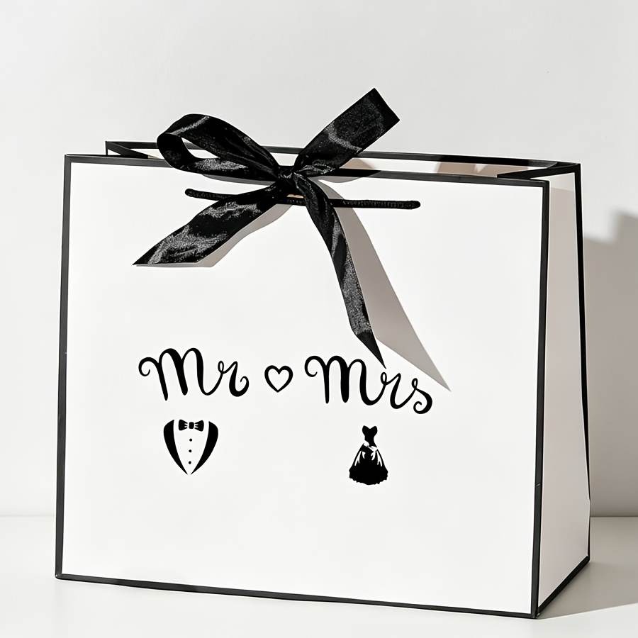 Image of Gift For Her/him 1pc Fun Bride And Groom Wedding Gift Bag Paper Gift Bag Lightweight Foldable Shopping Tote Bag Wedding Gift Bag Fashion Black And Gift Bag For Bridal Shower