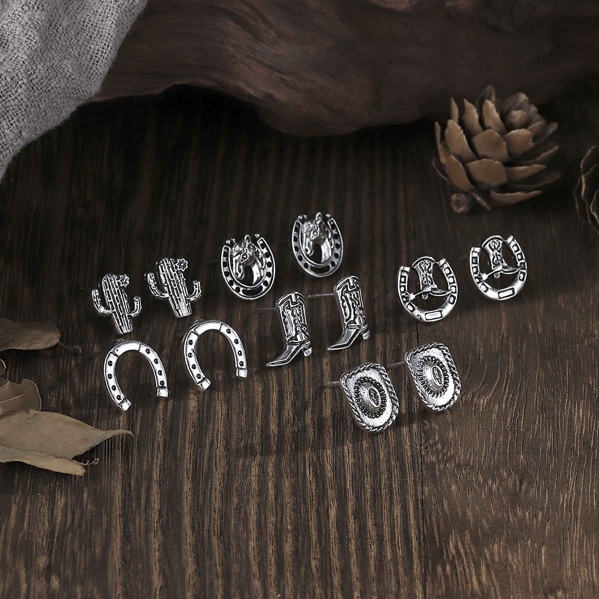TEMU Set mit Ohrsteckern im westlichen Stammesstil - 6 Paar Vintage-Cowboyhüte, Hufeisen, Cowboystiefel, Kakteen-Ohrstecker aus Zinklegierung mit