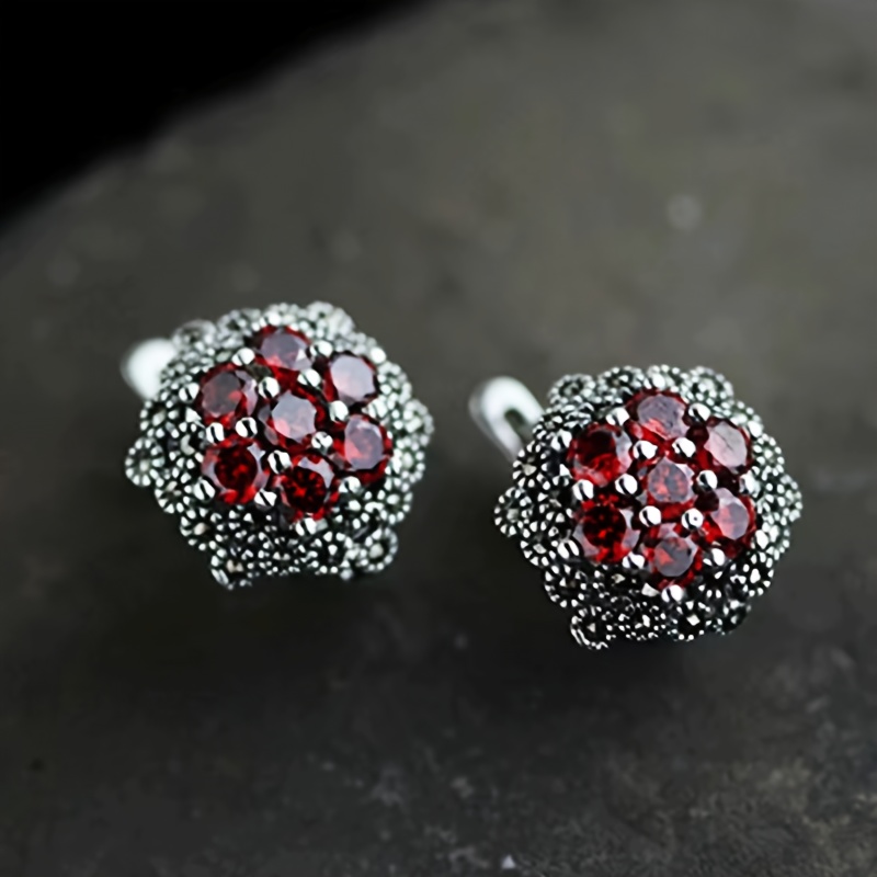 TEMU 925 Sterling Silvery Vintage Garnet Earrings, Equipped With Black Decorative Stones And Synthetic Zirconia, Anti Allergic Earrings, High-quality