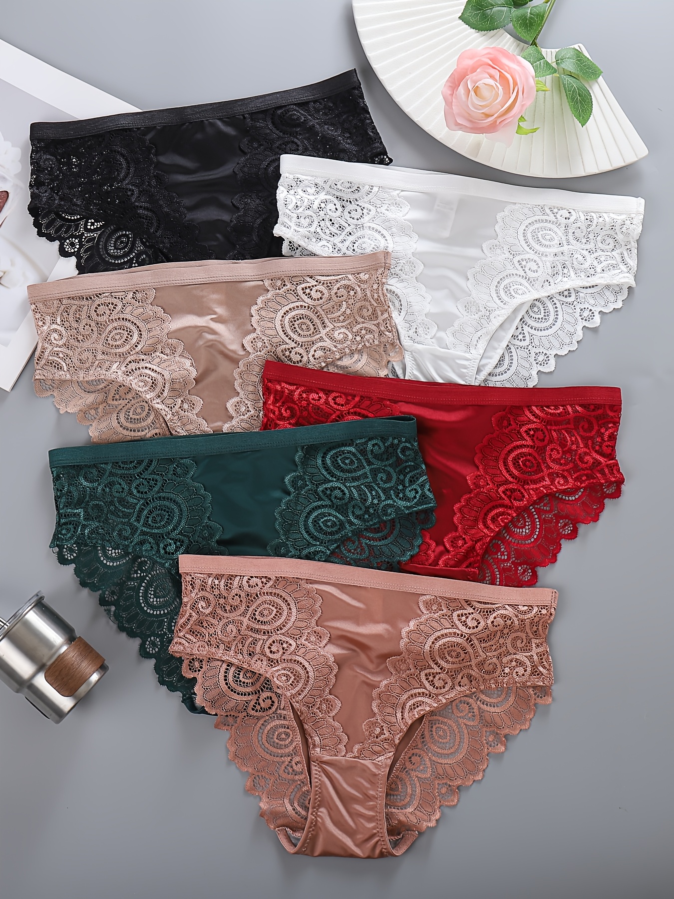 6-Pack Floral Mid-Rise Women'S Panties -Stretchy, Comfortable, And Breathable Underwear Featuring Contrasting Floral Accents, A Solid-Color Mid-Rise Design, And A Smooth Texture; Suitable for Yoga, Workouts, And Casual Sports.
