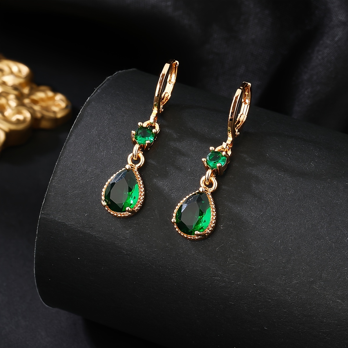 

Elegant Dangle Earrings 18k Gold Plated Inlaid Emerald Zirconia Match Daily Outfits Party Accessories Casual Dating Decor For Female