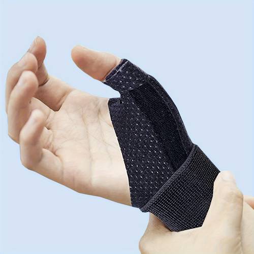 one piece of thumb and wrist support featuring a built in splint adjustable and breathable strap suitable for hands unisex an ideal gift for birthdays and holidays