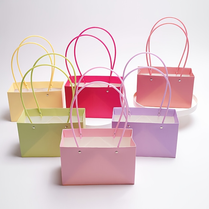 E-shop Geschenk für Sie/Ihn 6 Stk. elegante Geschenktüten aus Kraftpapier mit Griffen | Blumenarrangement-Boxen in Pastellrosa, Gelb, Lila, Grün - für
