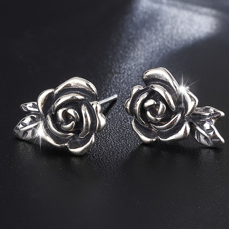 Image of 2pcs Women's Stylish And Unique Earrings, Rose Flower Studs, Perfect Gift For , Party Favors, Suitable For Daily Commuting, Halloween, Christmas, Parties, Banquets, And Wearing In Autumn And Winter