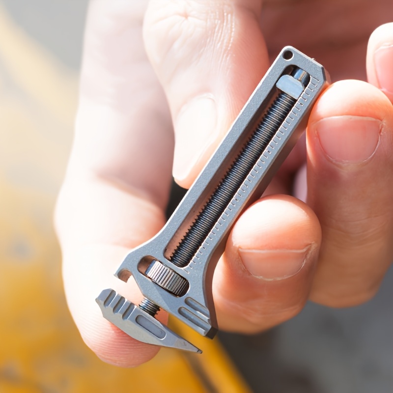 1pc Multifunctional Mini Wrench With Window Breaker, Bottle Opener, And Screwdriver - Compact Industrial Tool For , Emergency Escape, Camping, And Outdoor Survival, | Structure