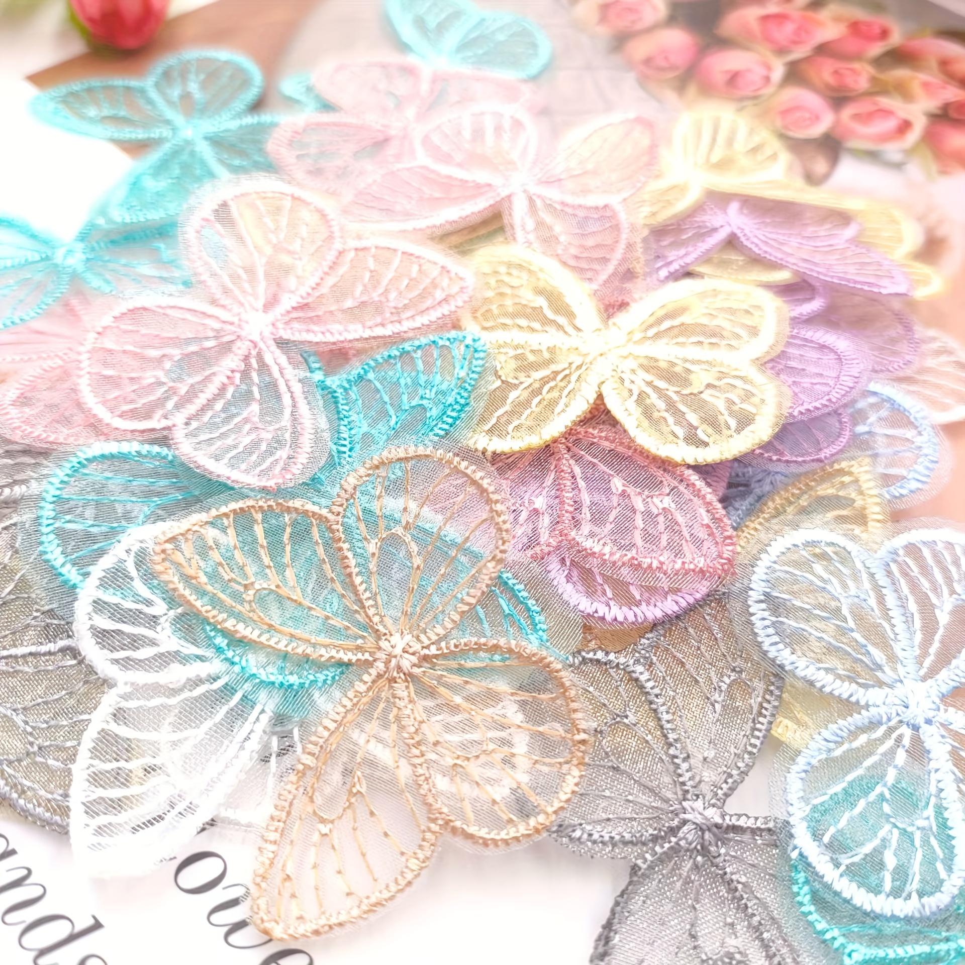 

48pcs Exquisite Embroidery Appliques Sewing Supplies Materials Suitable For Headwear Clothing Wedding Decoration Accessories 4.5 * 4 Cm