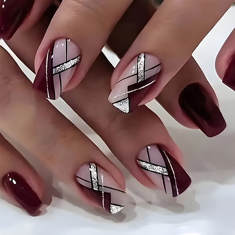 

24pcs Short Square Fake Nails In Brown-red With Striped And Design, Silvery Glitter Accents. Simple And Elegant, Women's And Girls' Holiday Party Decorations. Includes A Nail File And Adhesive Tabs.