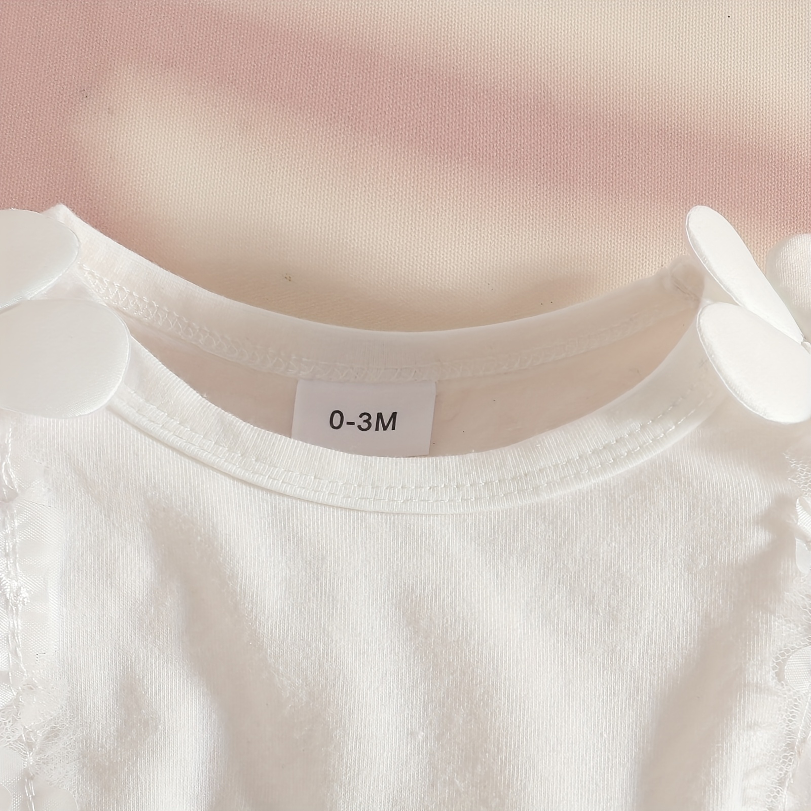 This Is a White Long-Sleeve Baptism Dress for Newborn Girls, Featuring Appliqué Designs And Crafted with Butterfly Mesh. It Is Suitable for Weddings, Parties, And Gatherings in Spring And Autumn, As Well As for Everyday Wear. A Perfect Baptism Gown