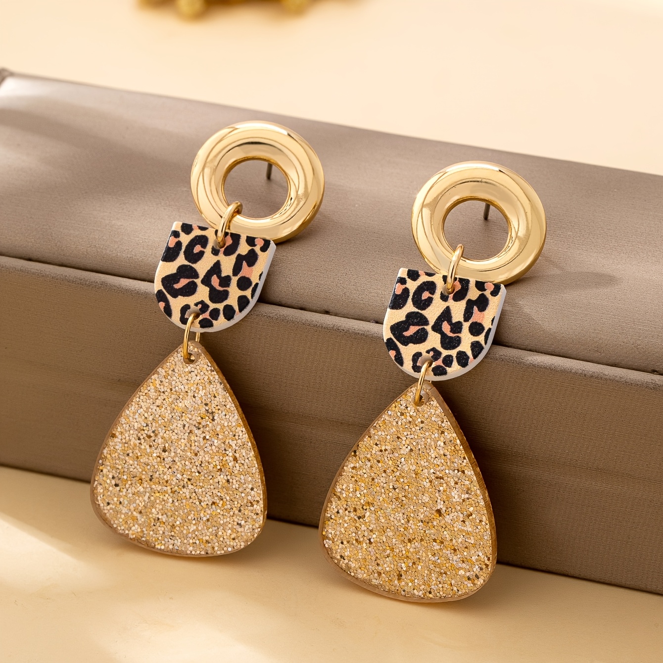Women's Elegant Minimalist Geometric Dangle Earrings