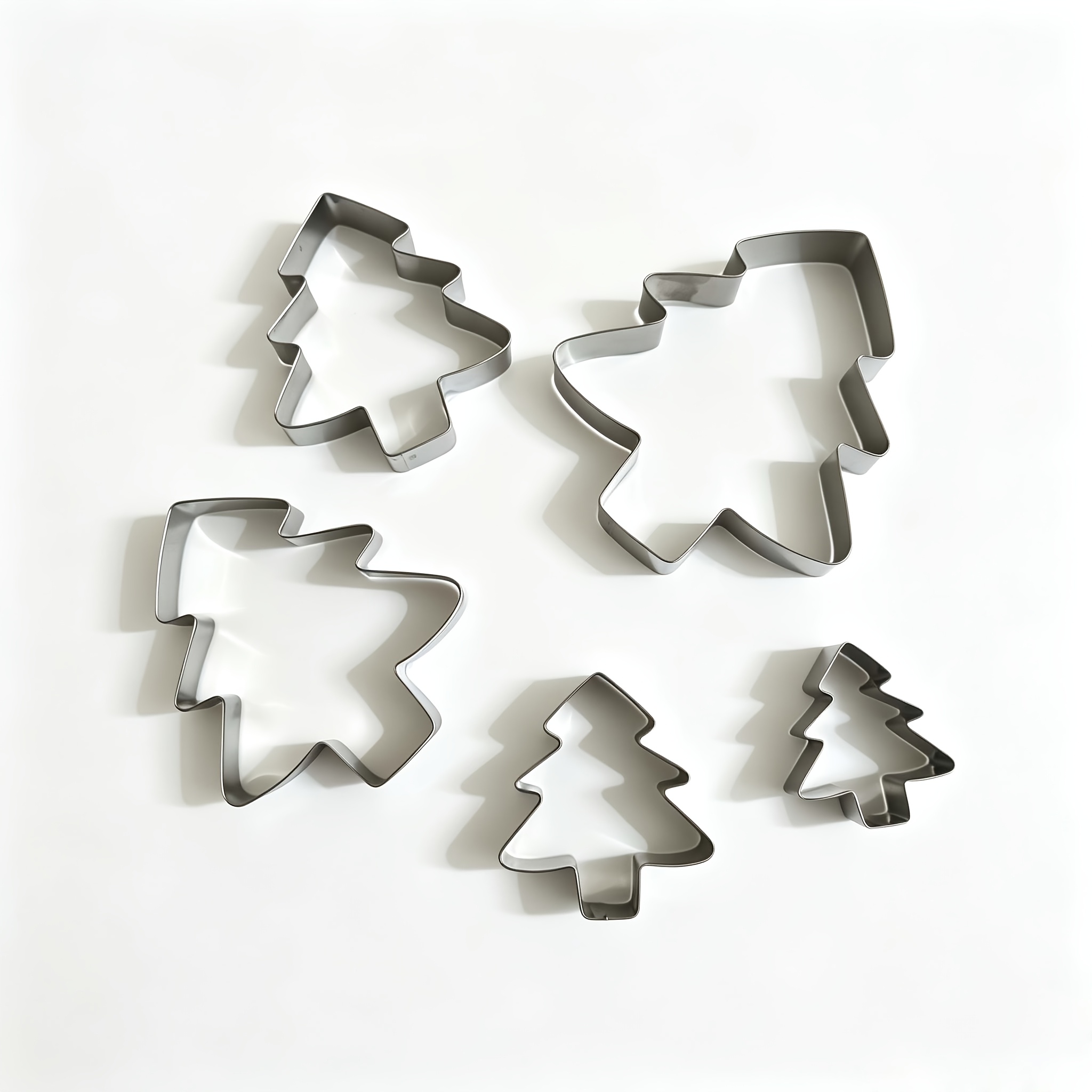 TEMU Ensemble de 5 emporte-pièces à biscuits en acier inoxydable, moules d'arbre de Noël, emporte-pièces à biscuits de Noël, coupe-biscuit à pain
