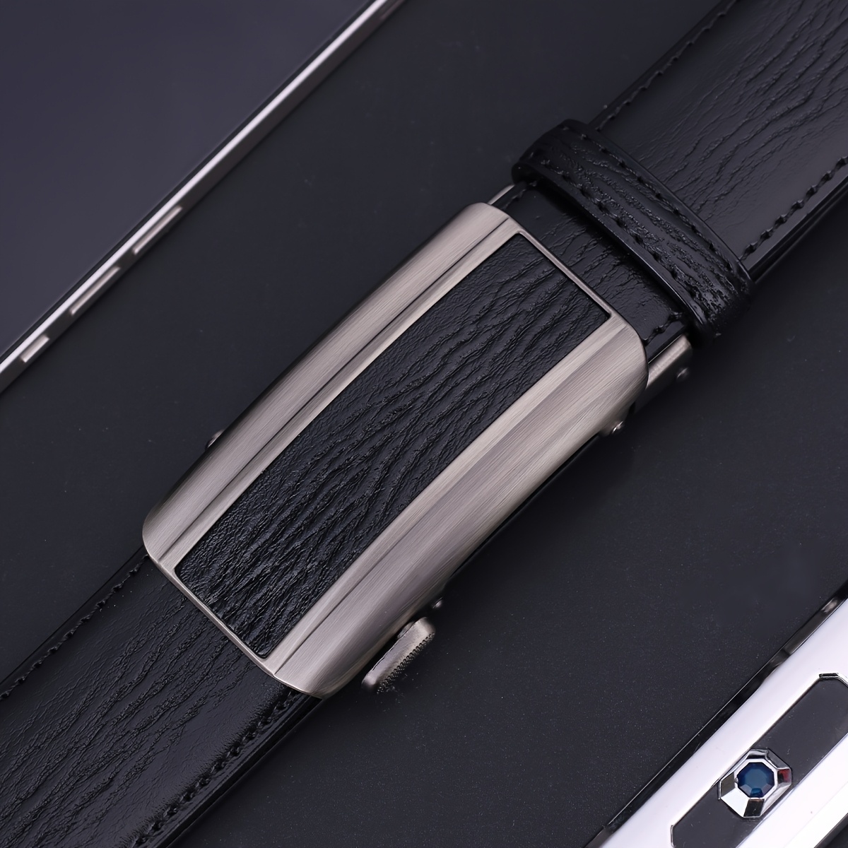 Men's Crocodile Textured Belt w/Automatic Buckle
