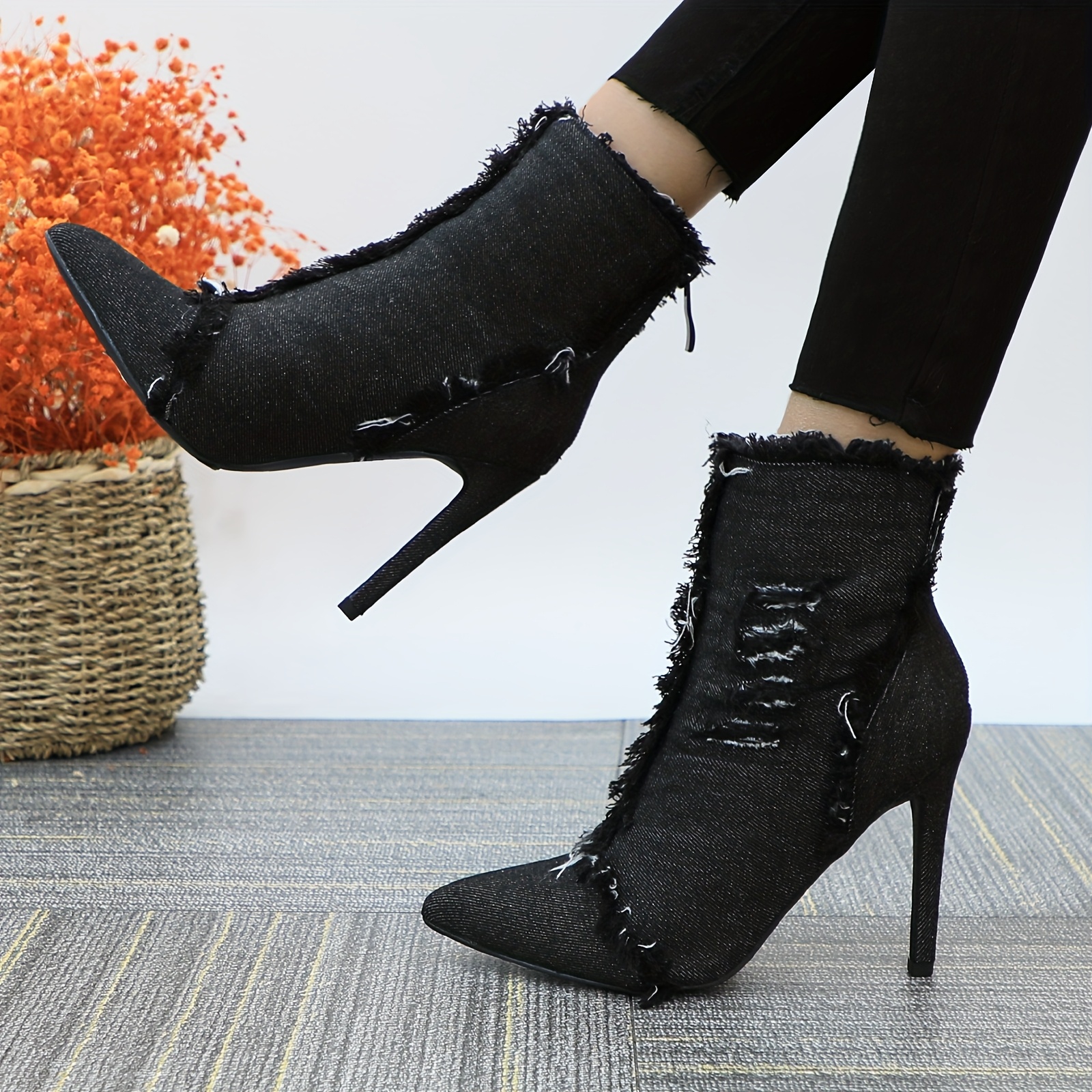 Outfits Botas Negras Terciopelo Terciopelo Outfit Con Sandalias De