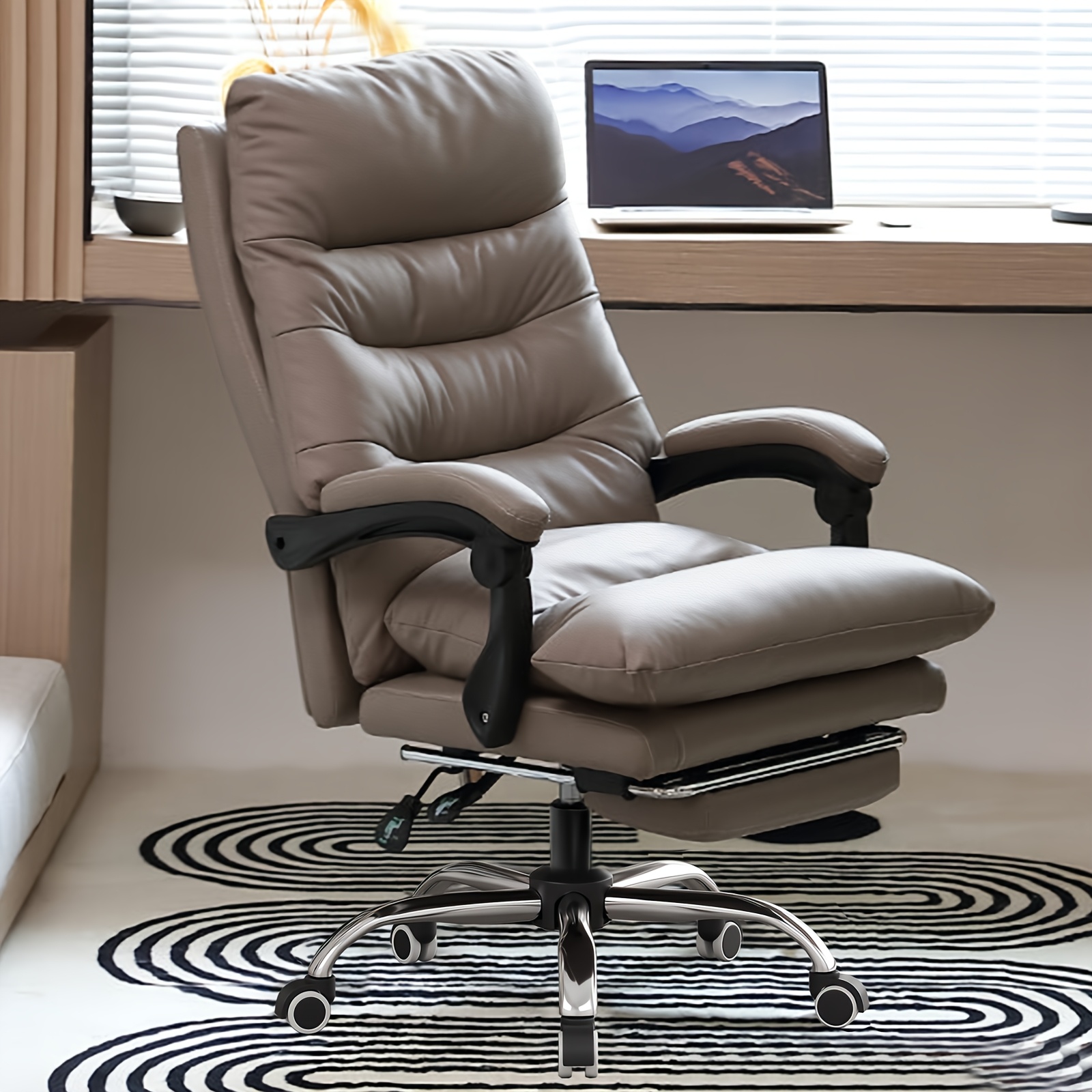 Ergonomic Office Chair Designed For , Featuring A Swivel Function, Rolling Wheels, And A Reclining Option With A Footrest, Suitable For Gaming And Executive Use.