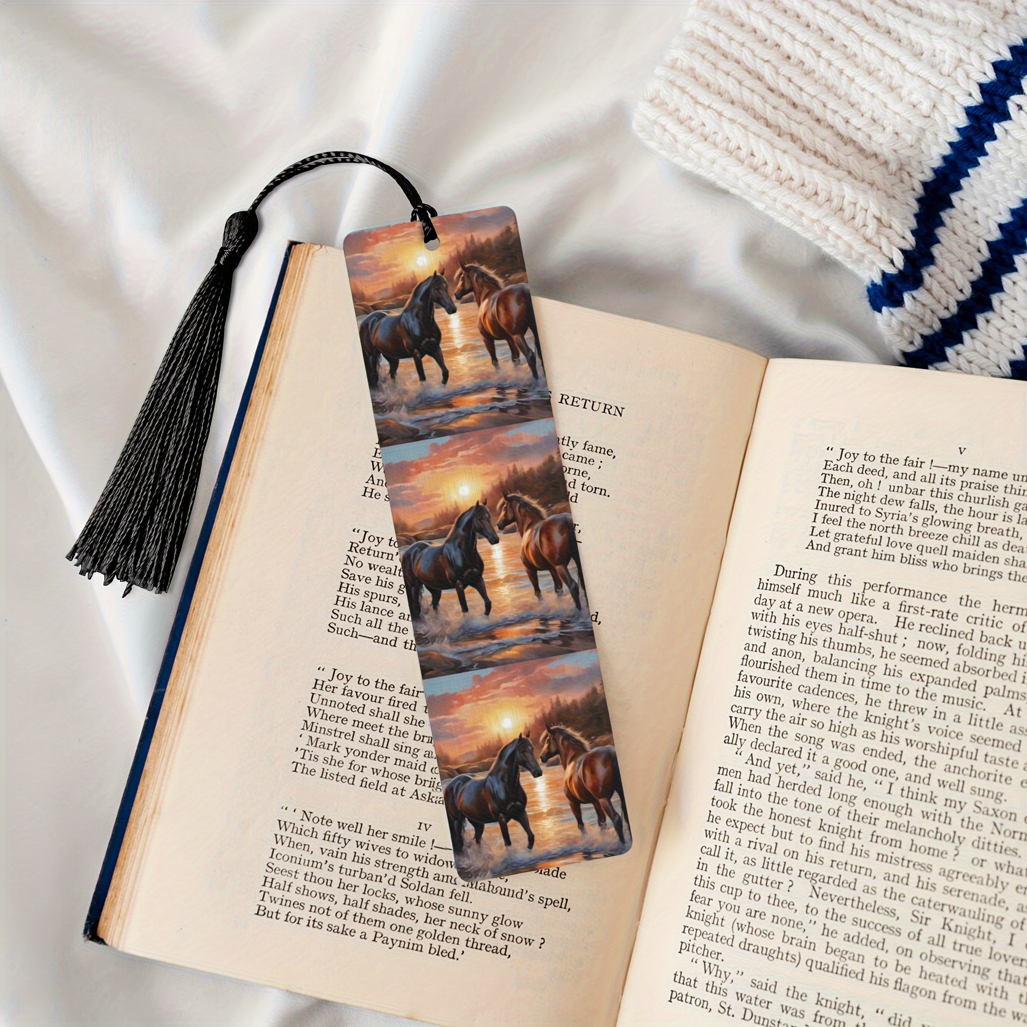 

Horse-themed Wooden Bookmark With Tassel, Single Pack, Decorative Hanging Tag With Hole, Ideal Gift For All , Suitable For Home, Office, Classroom, Library Use – Unisex Rectangle Bookmark For