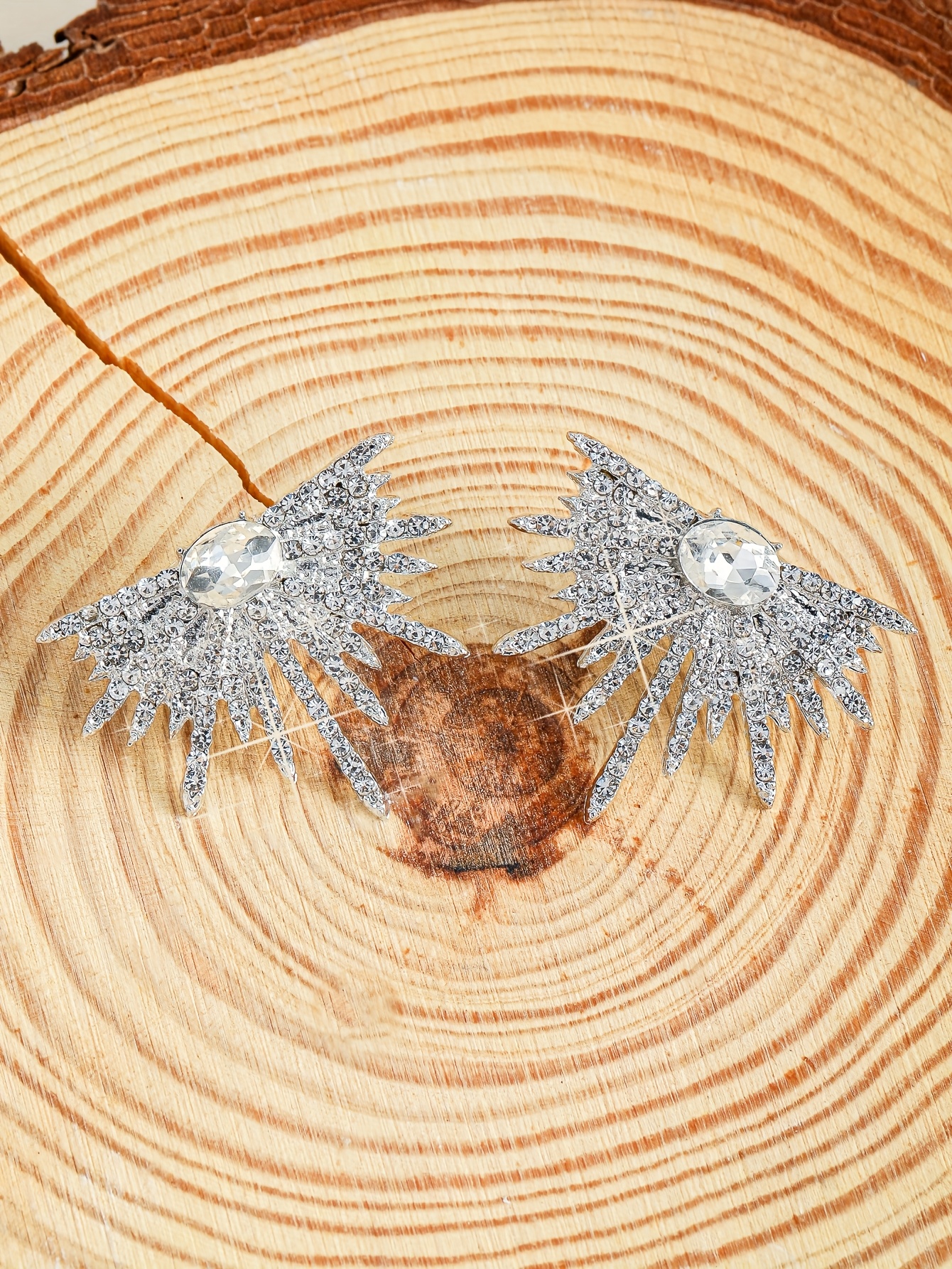 A Pair of Dazzling Wing-Shaped Earrings Adorned with Rhinestones, Perfect for Women. These Elegant And Distinctive Bridal Earrings Are Trendy, Lightweight Statement Pieces Ideal for Proms And Parties