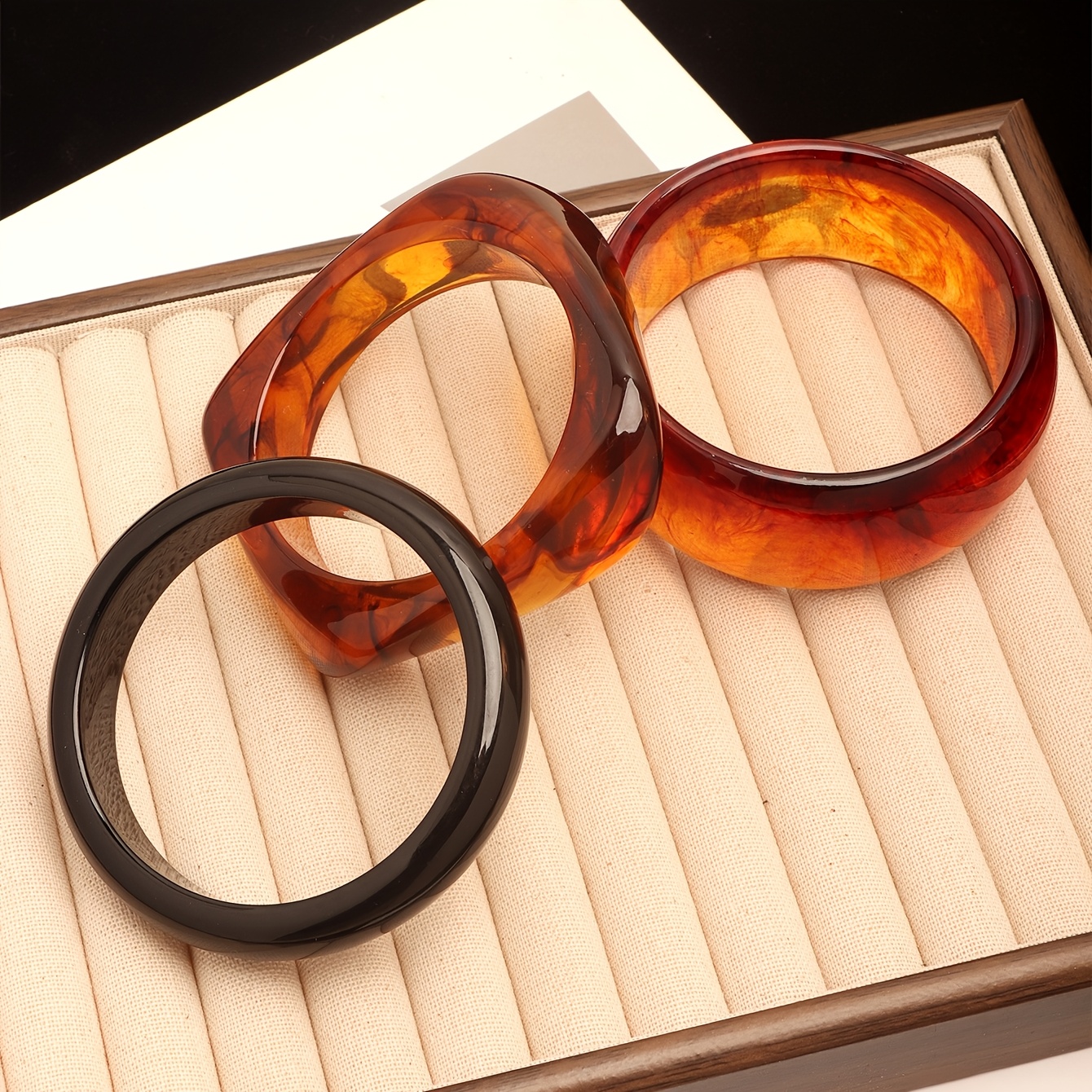 3pcs Vintage Minimalist Non-Metallic Bangle Set, Stackable