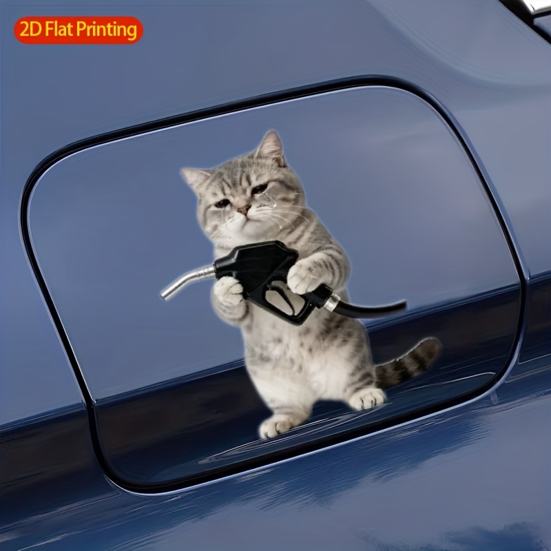 1pc 2d Flat Printed Cat Car Decal, Humorous Cat Holding Fuel Dispenser Pattern Sticker, Suitable For Car Exterior Decoration, Suitable For Car Surface, The Material Is Opaque Vinyl, And Remove