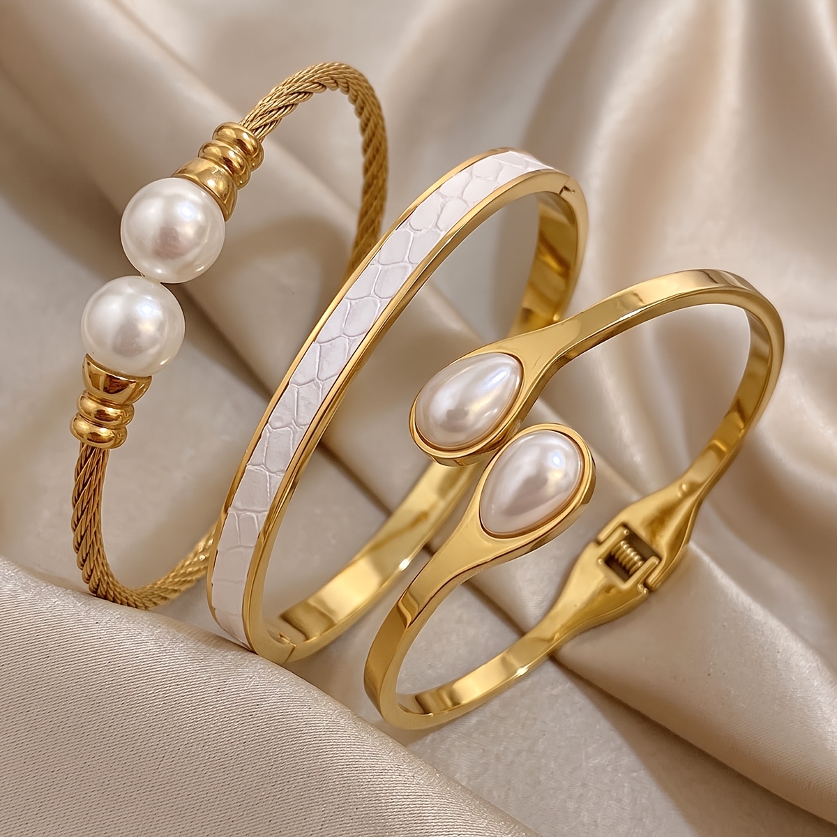3pc Retro Warm-Toned 18K Golden Plated Bangle Set