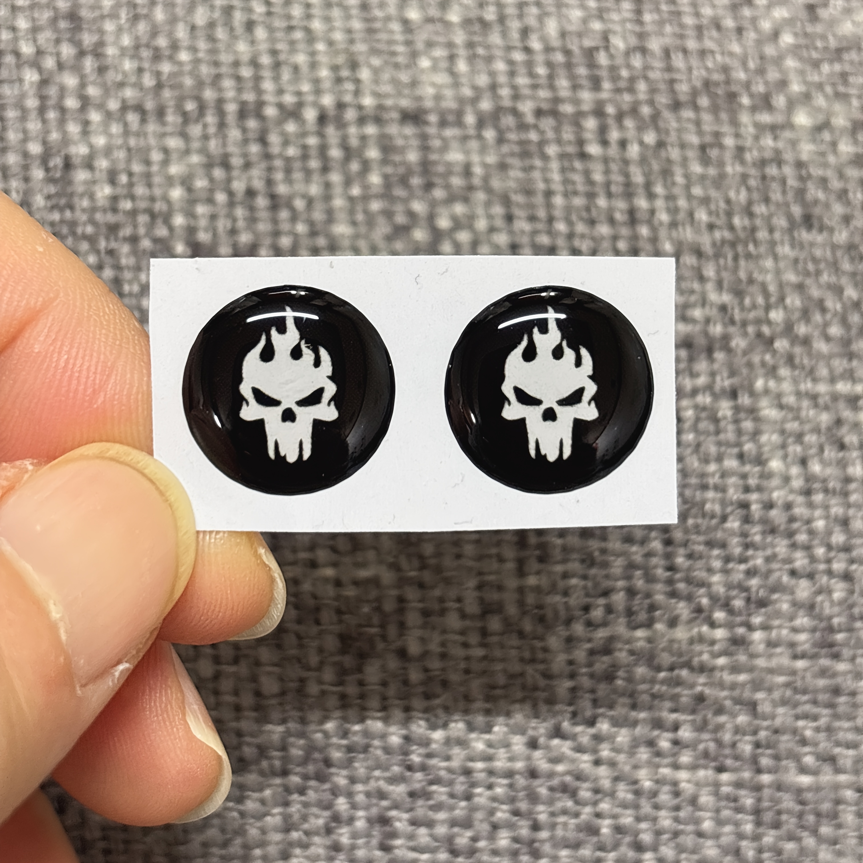 2pcs 3d Flame Epoxy Resin Decals - Car Key Replacement Emblems, Vehicle Door Lock Hole And Center Console Knob Decorative Stickers